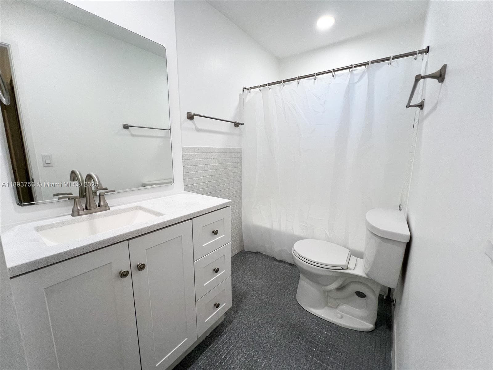 Fairways Royale · #206 in Hallandale Beach - Photo 13