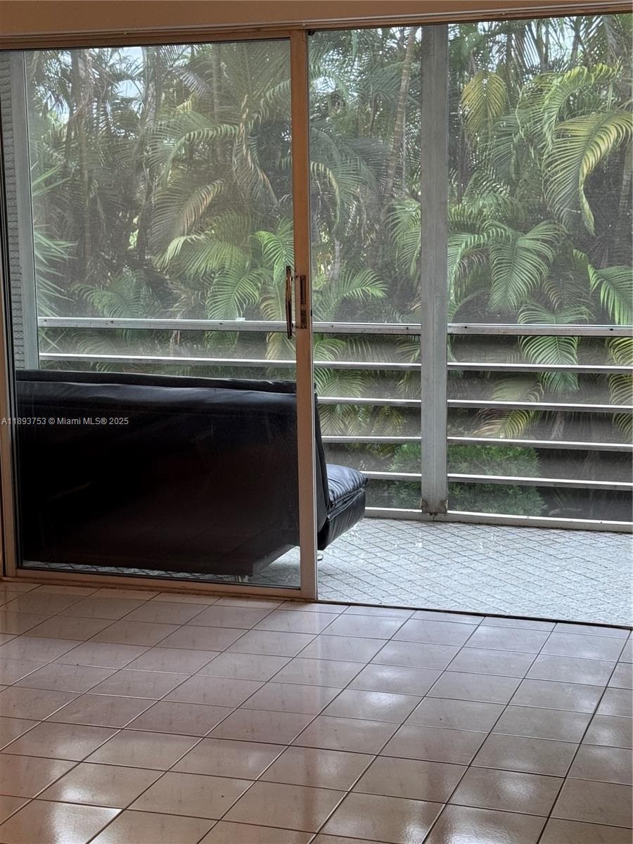 Fairways Royale · #206 in Hallandale Beach - Photo 12