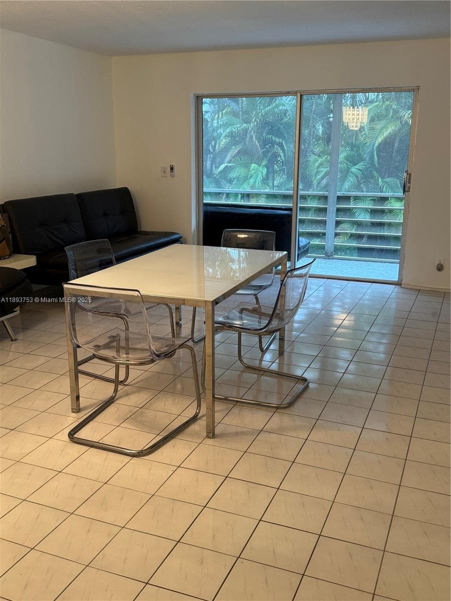 Fairways Royale · #206 in Hallandale Beach - Photo 5