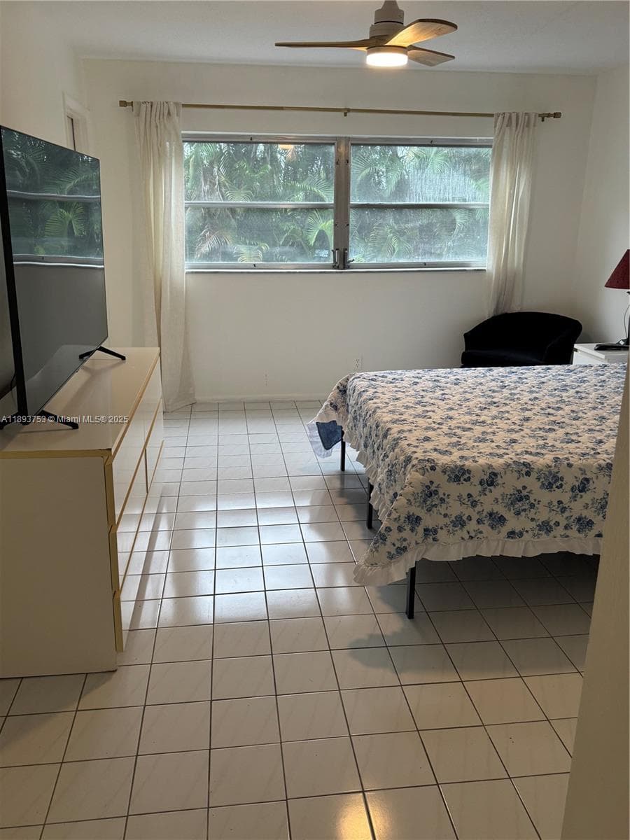 Fairways Royale · #206 in Hallandale Beach - Photo 9