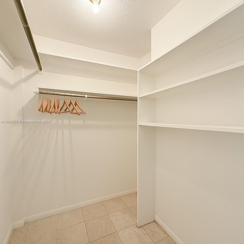 Fairways Royale · #206 in Hallandale Beach - Photo 15