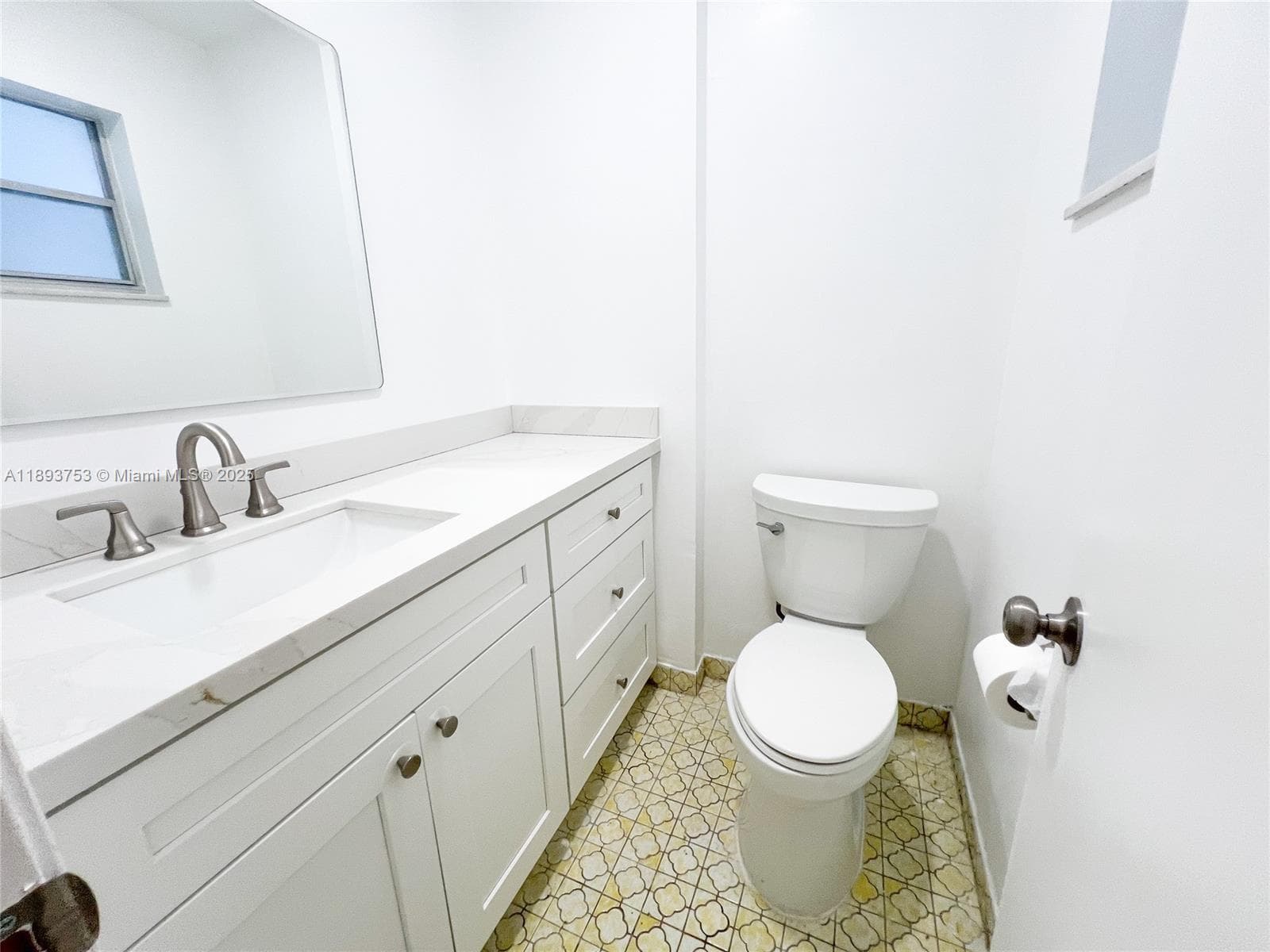 Fairways Royale · #206 in Hallandale Beach - Photo 8