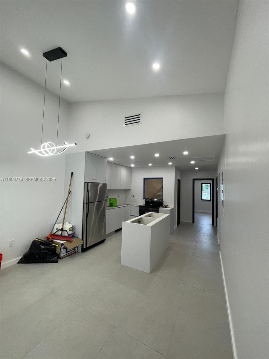 5521 SW 24th Ave photo 8