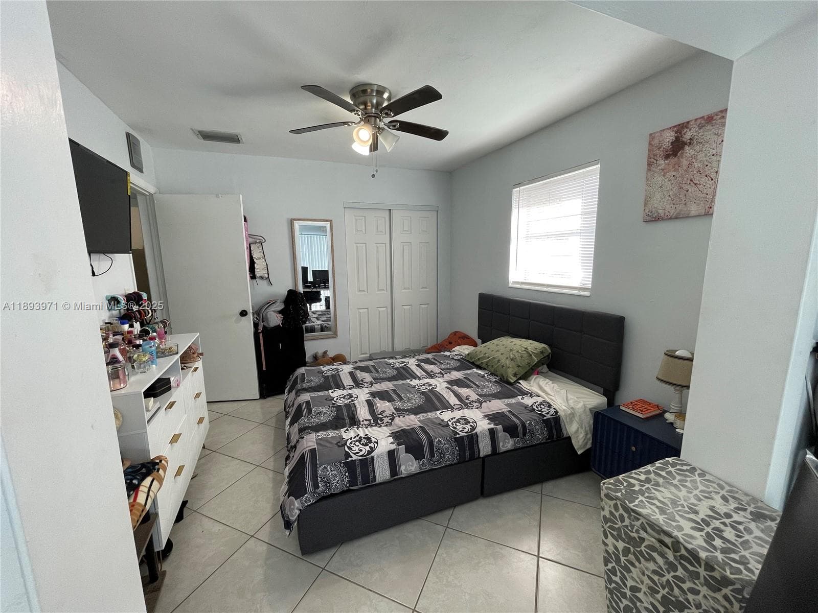 1854 Lauderdale Manor Dr photo 10
