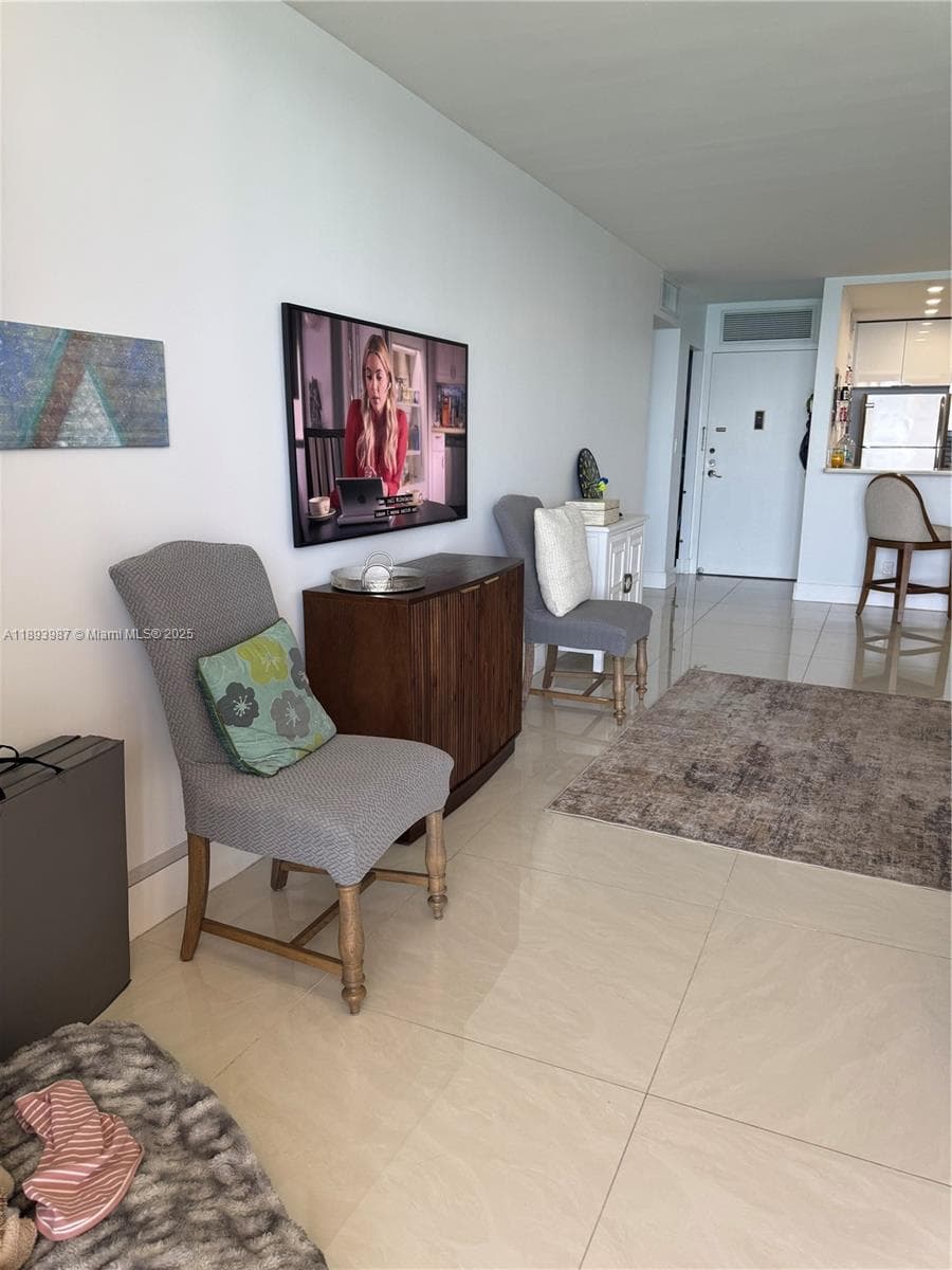 QUADOMAIN TOWER I AND IV · #2802 in Hollywood - Photo 23