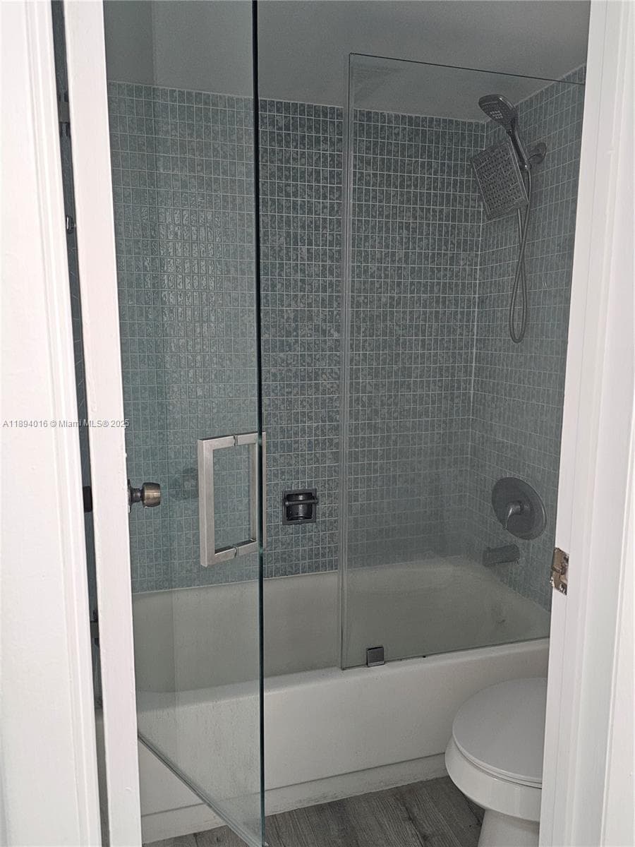 BISCAYA IV CONDO · #301 in Aventura - Photo 15