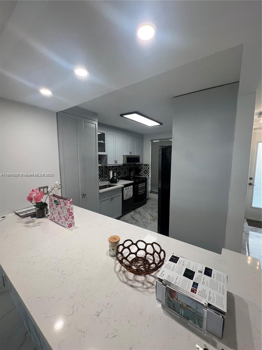 BAL-BRIDGE NORTH CONDO · #205 in Bal Harbour - Photo 20