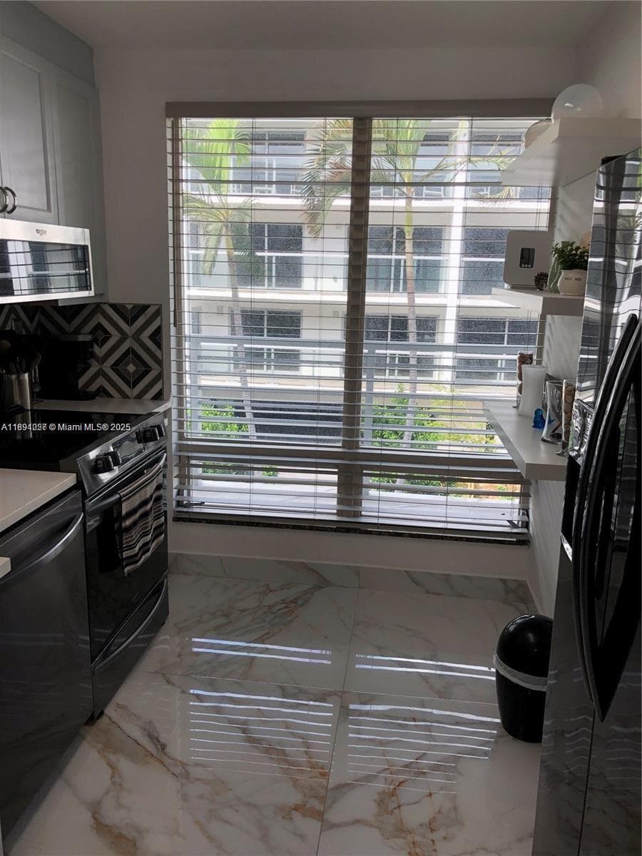 BAL-BRIDGE NORTH CONDO · #205 in Bal Harbour - Photo 19