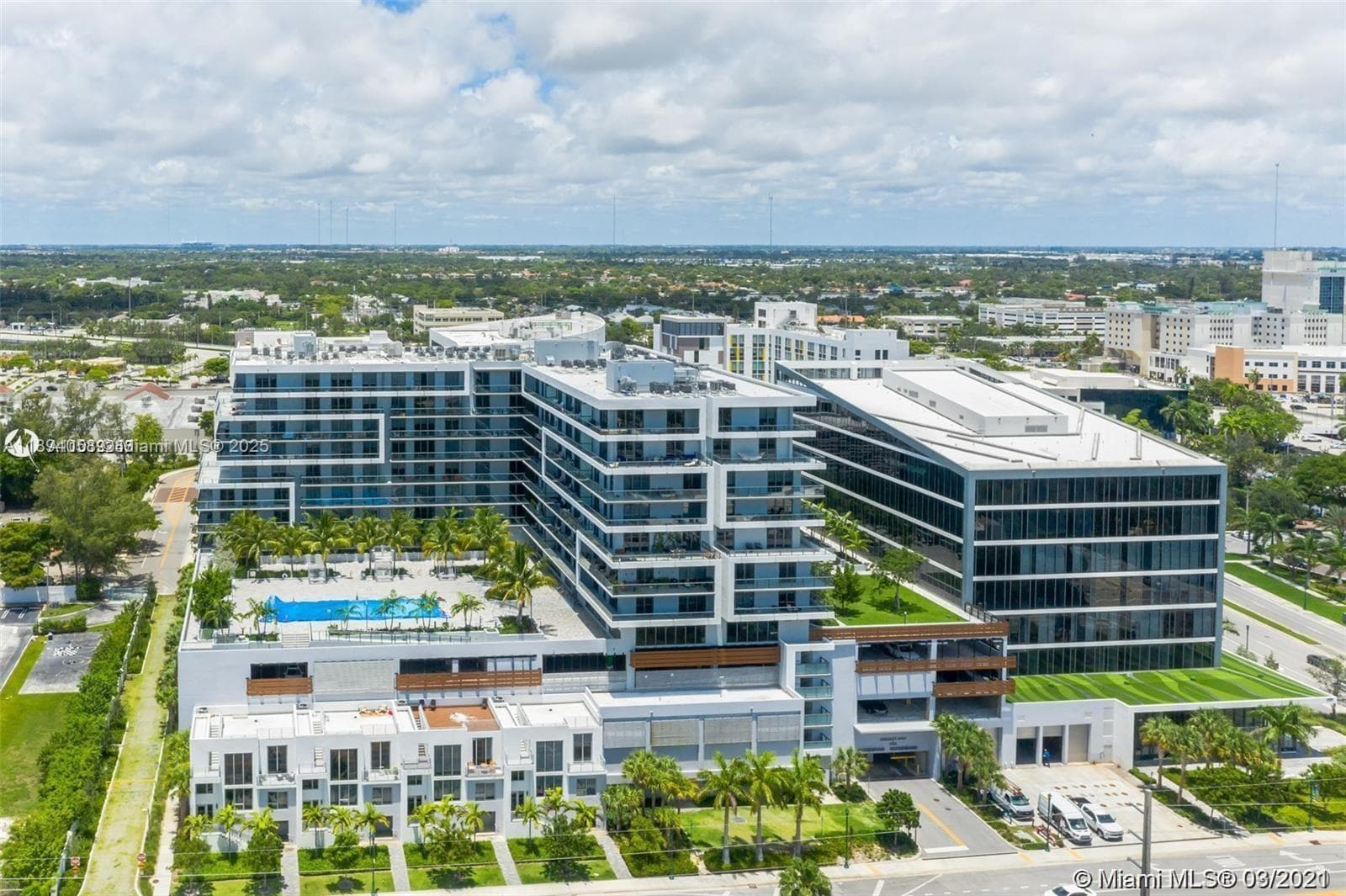AVENTURA PARKSQUARE RESID · #609 in Aventura - Photo 7