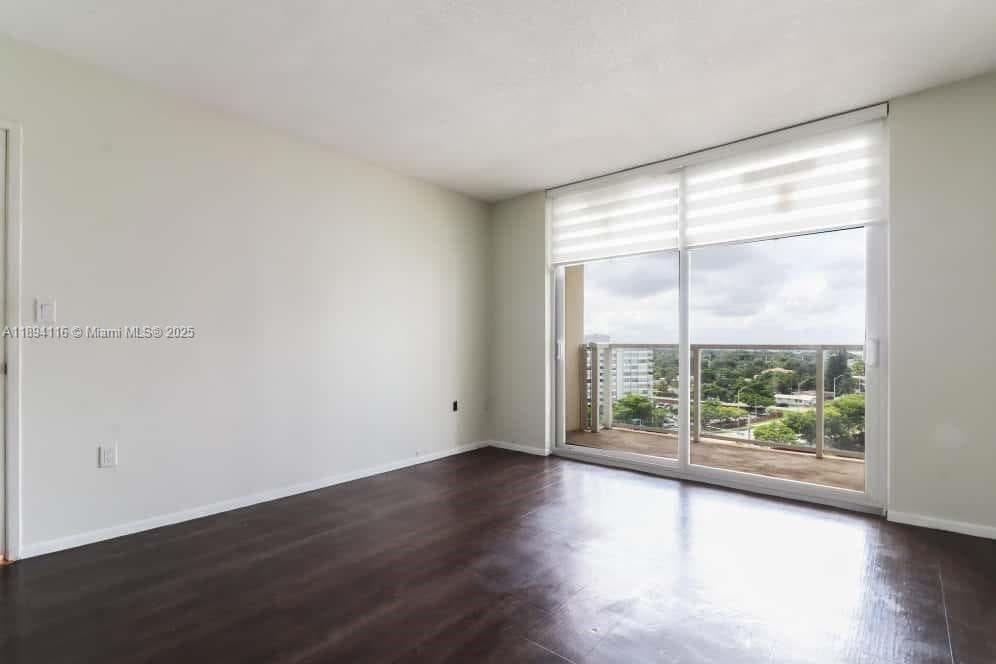 BUCKLEY TOWERS CONDO - EA · #1001E in Miami - Photo 13