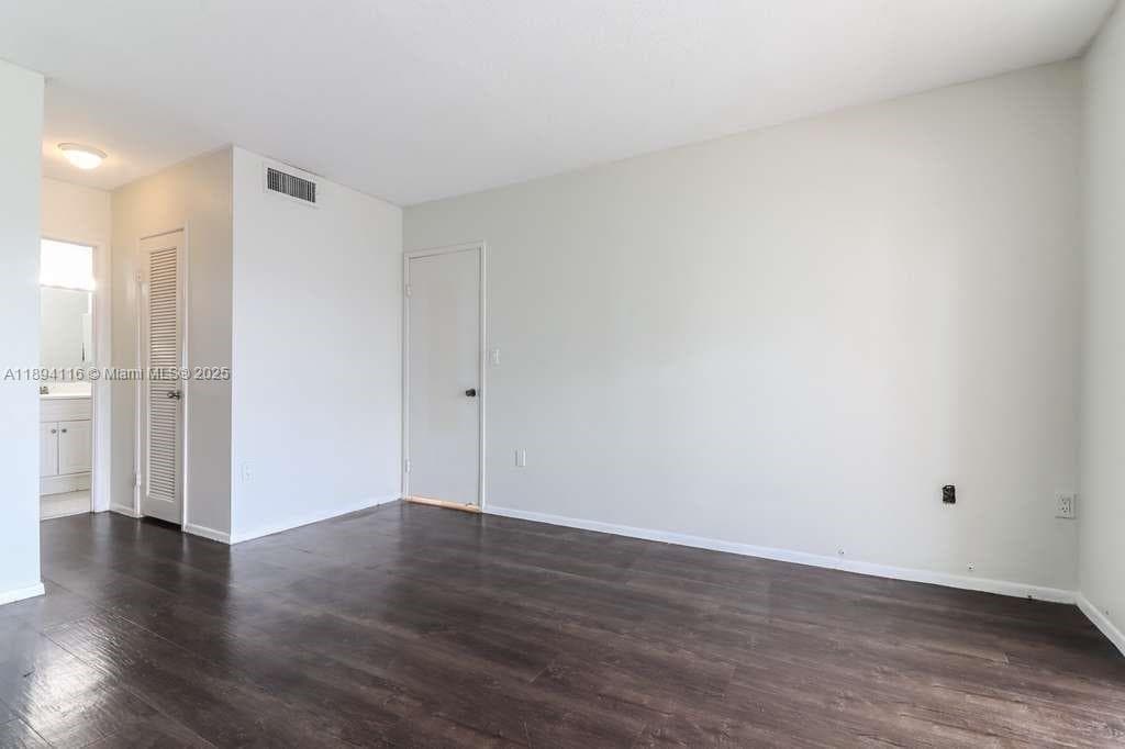 BUCKLEY TOWERS CONDO - EA · #1001E in Miami - Photo 10