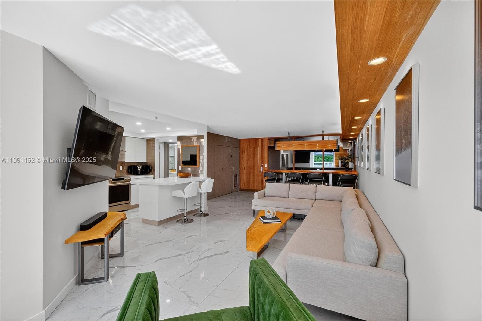 THE RIVIERA CONDO · #403 in Miami Beach - Photo 1