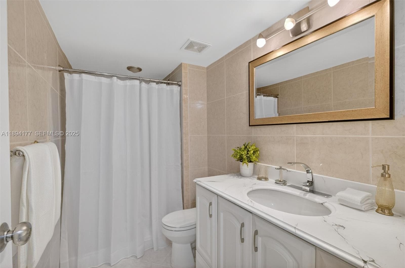 THE RIVIERA CONDO · #1406 in Miami Beach - Photo 17