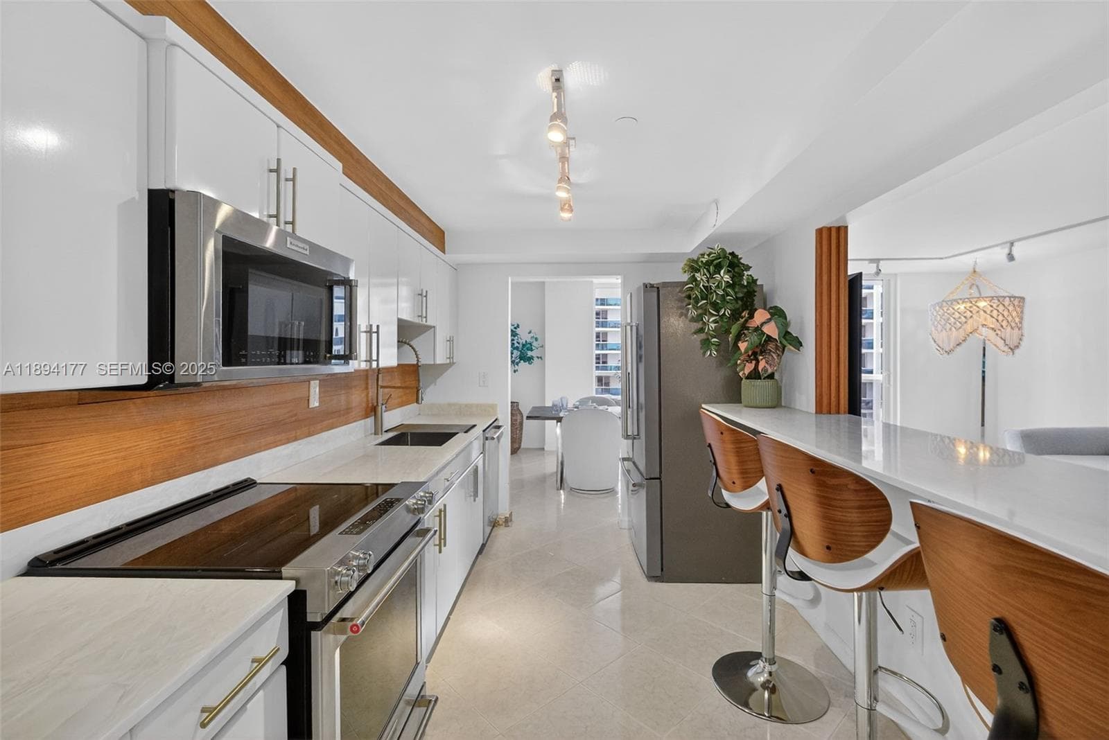 THE RIVIERA CONDO · #1406 in Miami Beach - Photo 14
