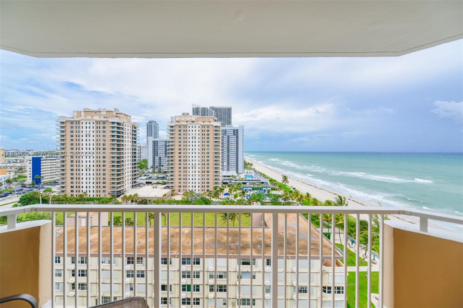 THE HEMISPHERES · #11K in Hallandale Beach - Photo 16