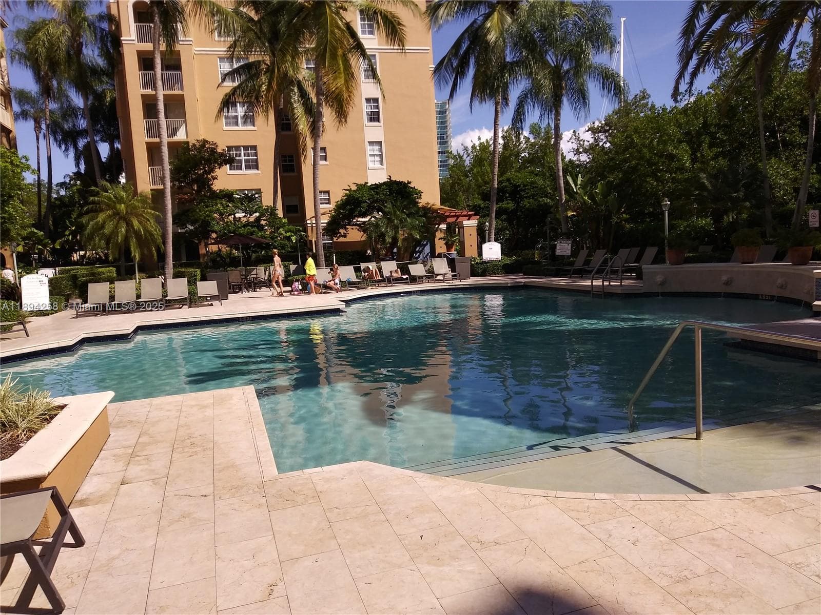 THE YACHT CLUB AT AVENTUR · #9305 in Aventura - Photo 17