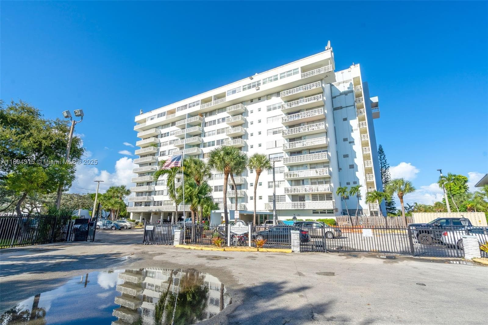 Keystone Point Harbor Clu · #804 in North Miami - Photo 2