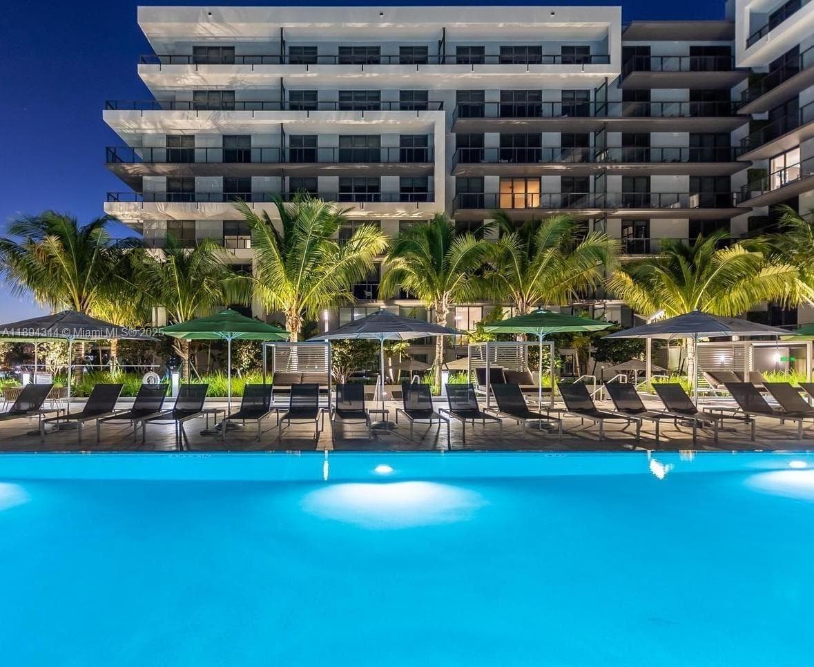 AVENTURA PARKSQUARE RESID · #502 in Aventura - Photo 18