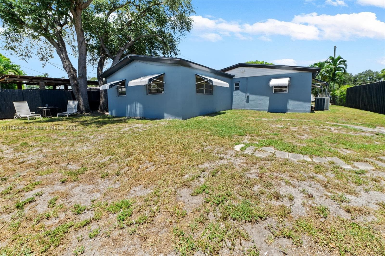 5614 Hope St photo 23