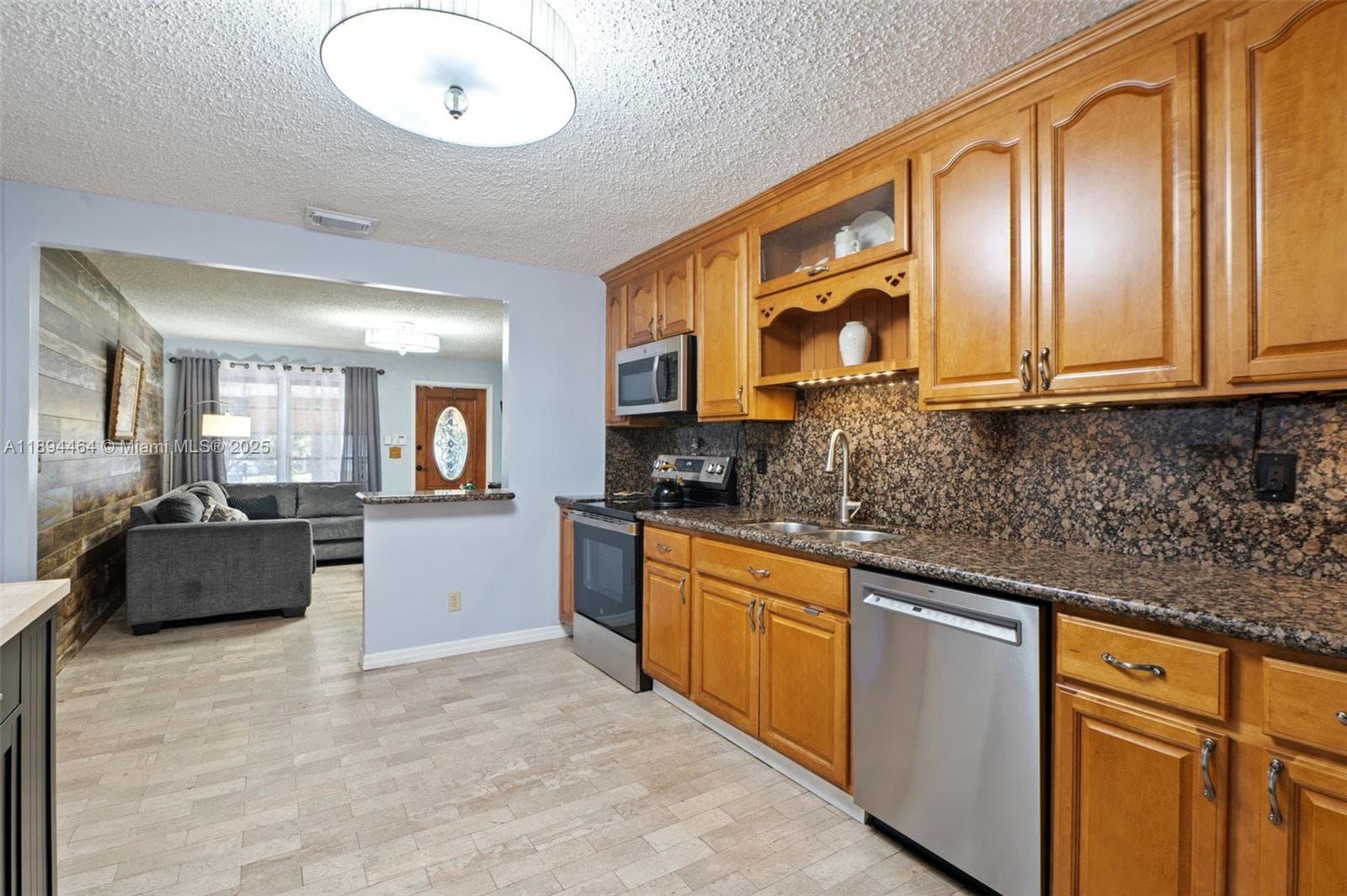 5614 Hope St photo 7