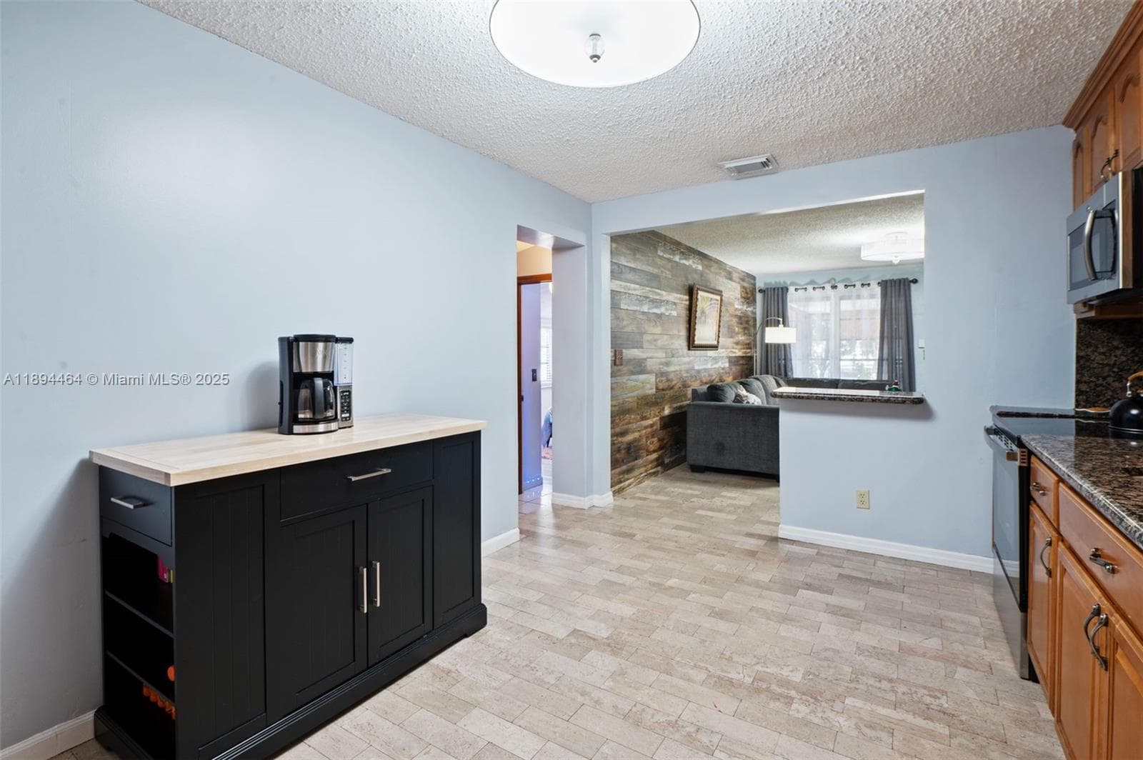 5614 Hope St photo 8