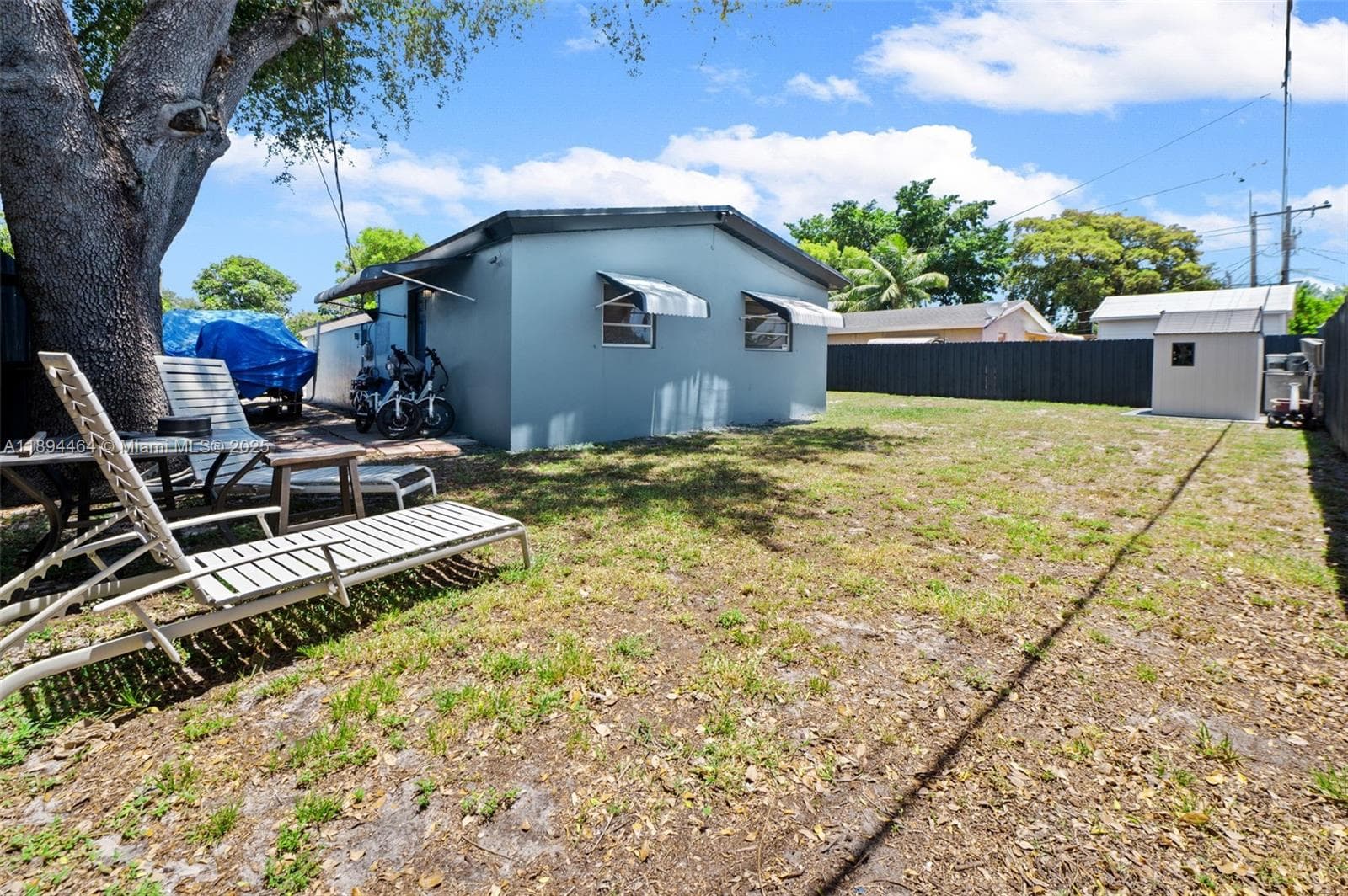5614 Hope St photo 25