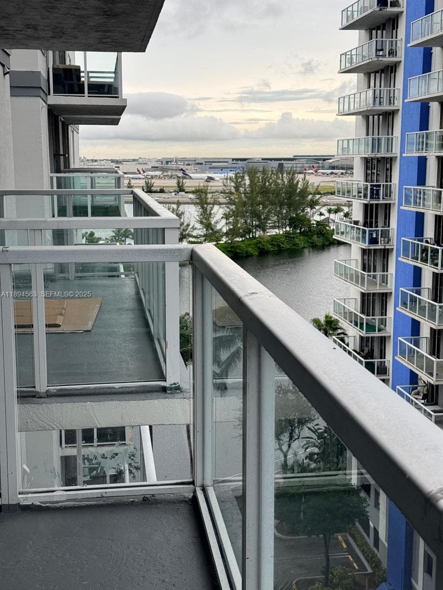 BLUE LAGOON CONDO · #1009 in Miami - Photo 1