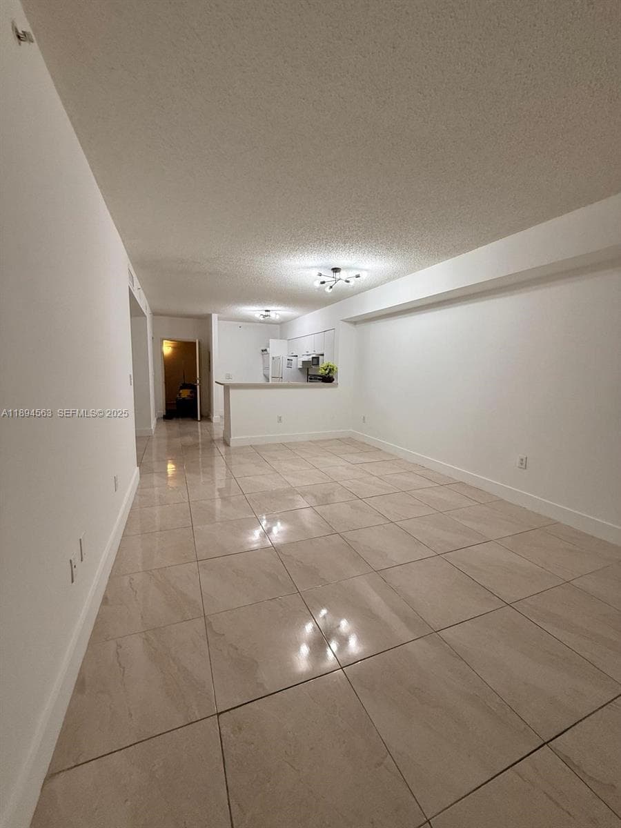 BLUE LAGOON CONDO · #1009 in Miami - Photo 5