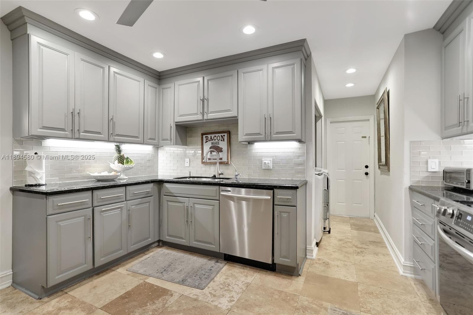 Palm Aire · #V-15 in Pompano Beach - Photo 8