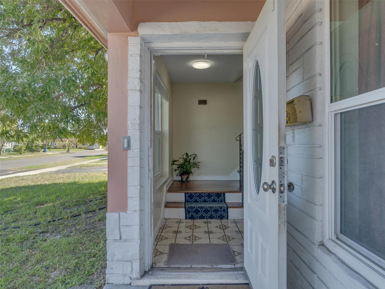 4233 NW 38th Ave photo 6