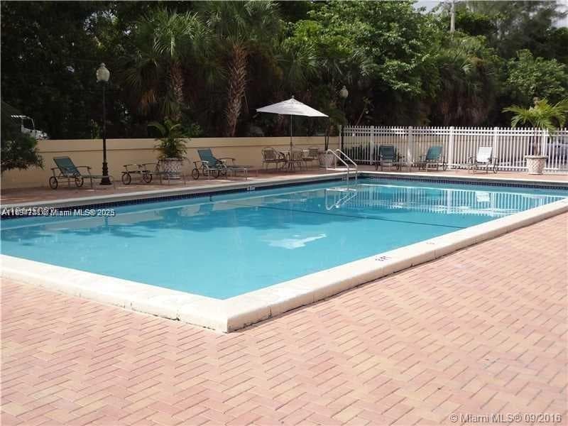 BAYVIEW PALMS CONDO · #514 in North Miami - Photo 25