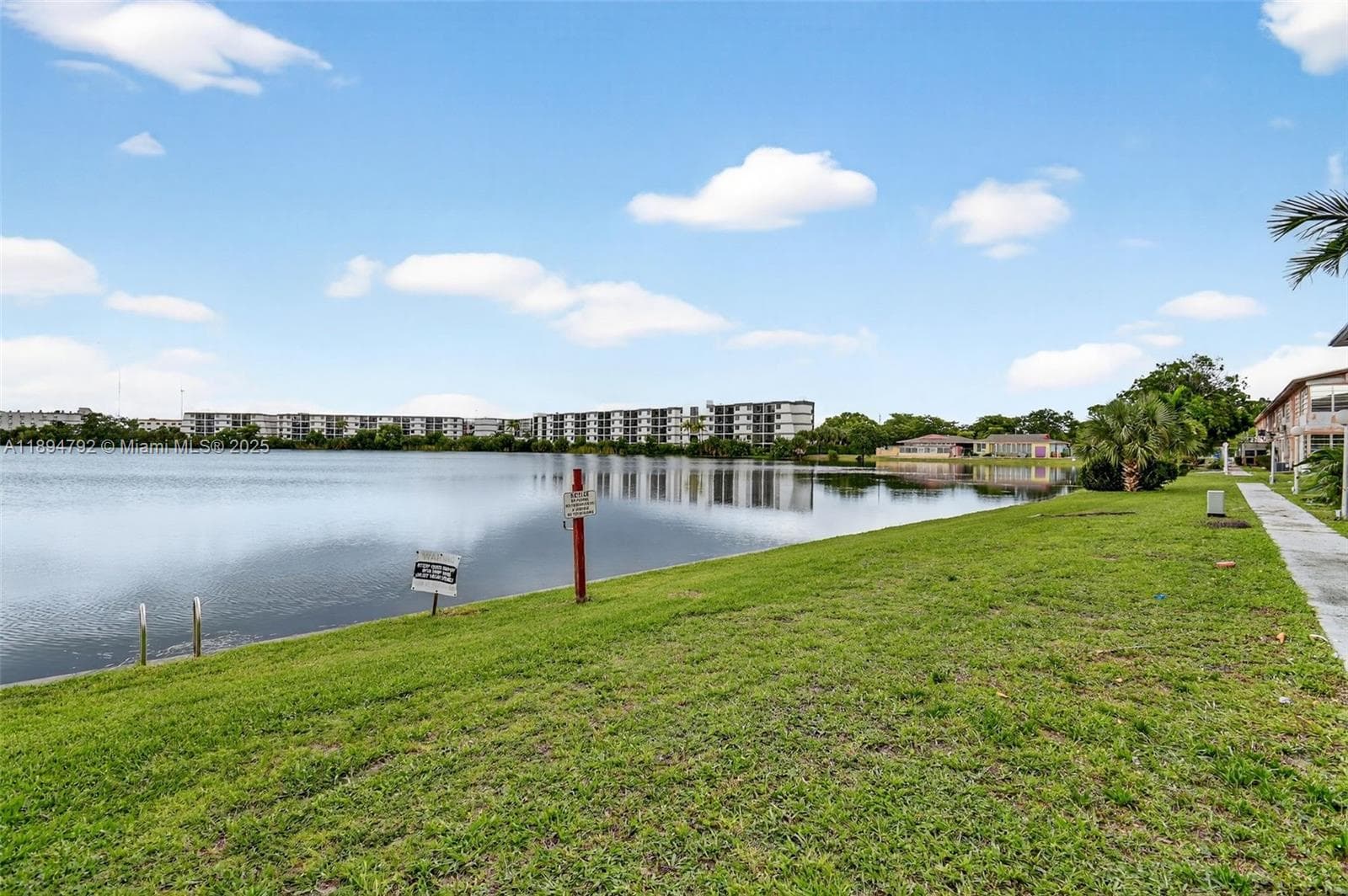 Star Lake · #3022 in Miami - Photo 5