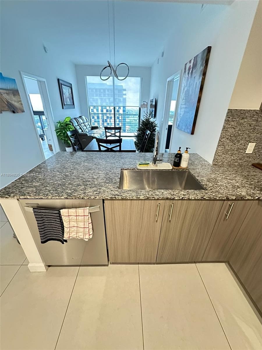 5350 PARK CONDO · #1818 in Doral - Photo 4