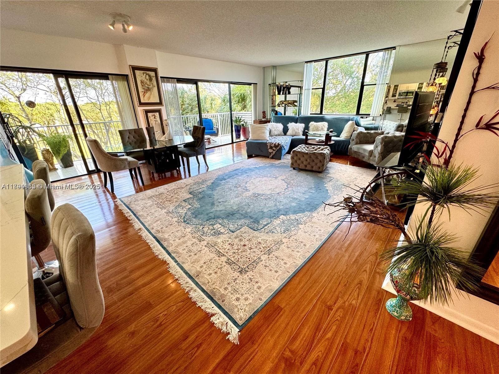 HILLCREST EAST NO 27 COND · #317 in Hollywood - Photo 3