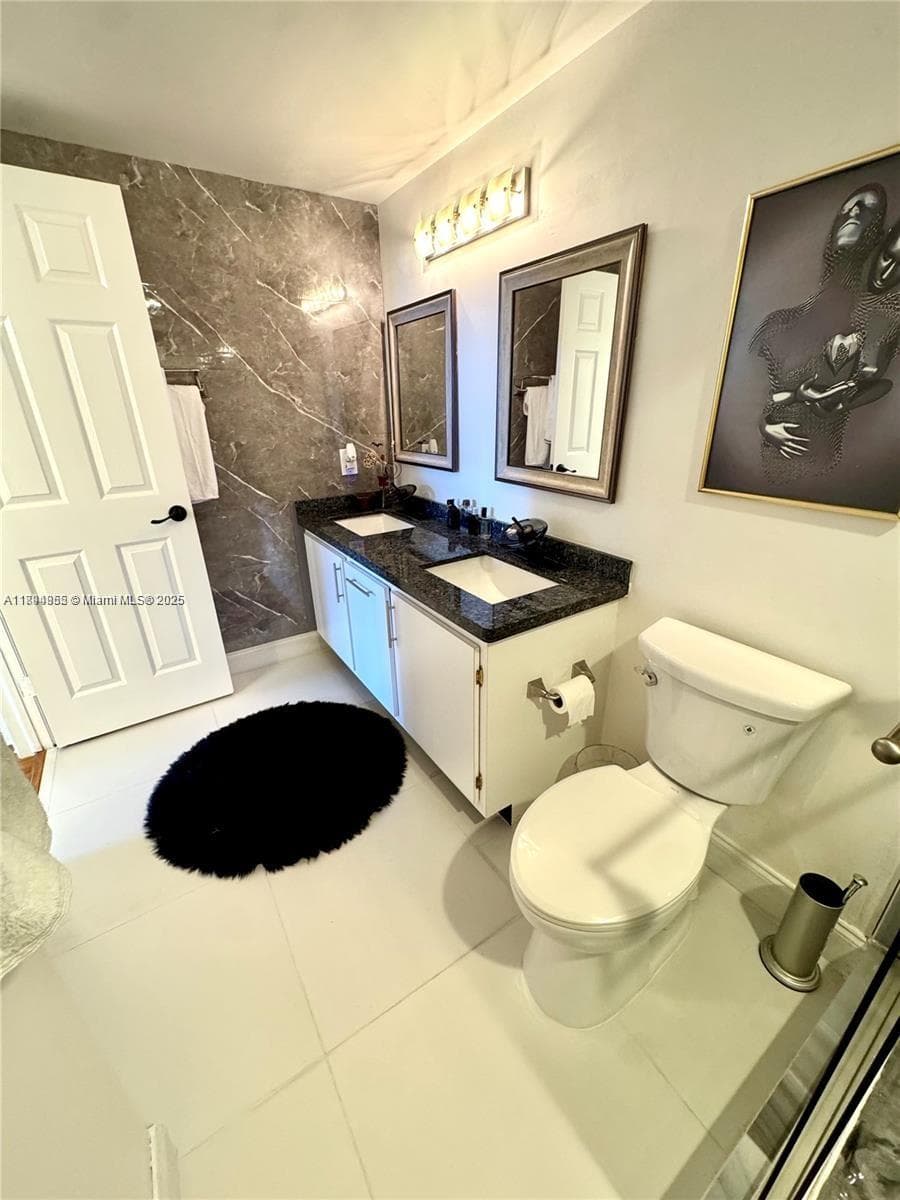 HILLCREST EAST NO 27 COND · #317 in Hollywood - Photo 36