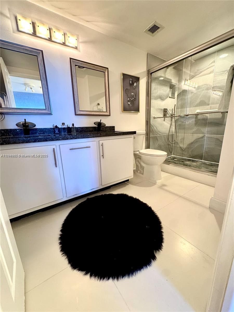 HILLCREST EAST NO 27 COND · #317 in Hollywood - Photo 32
