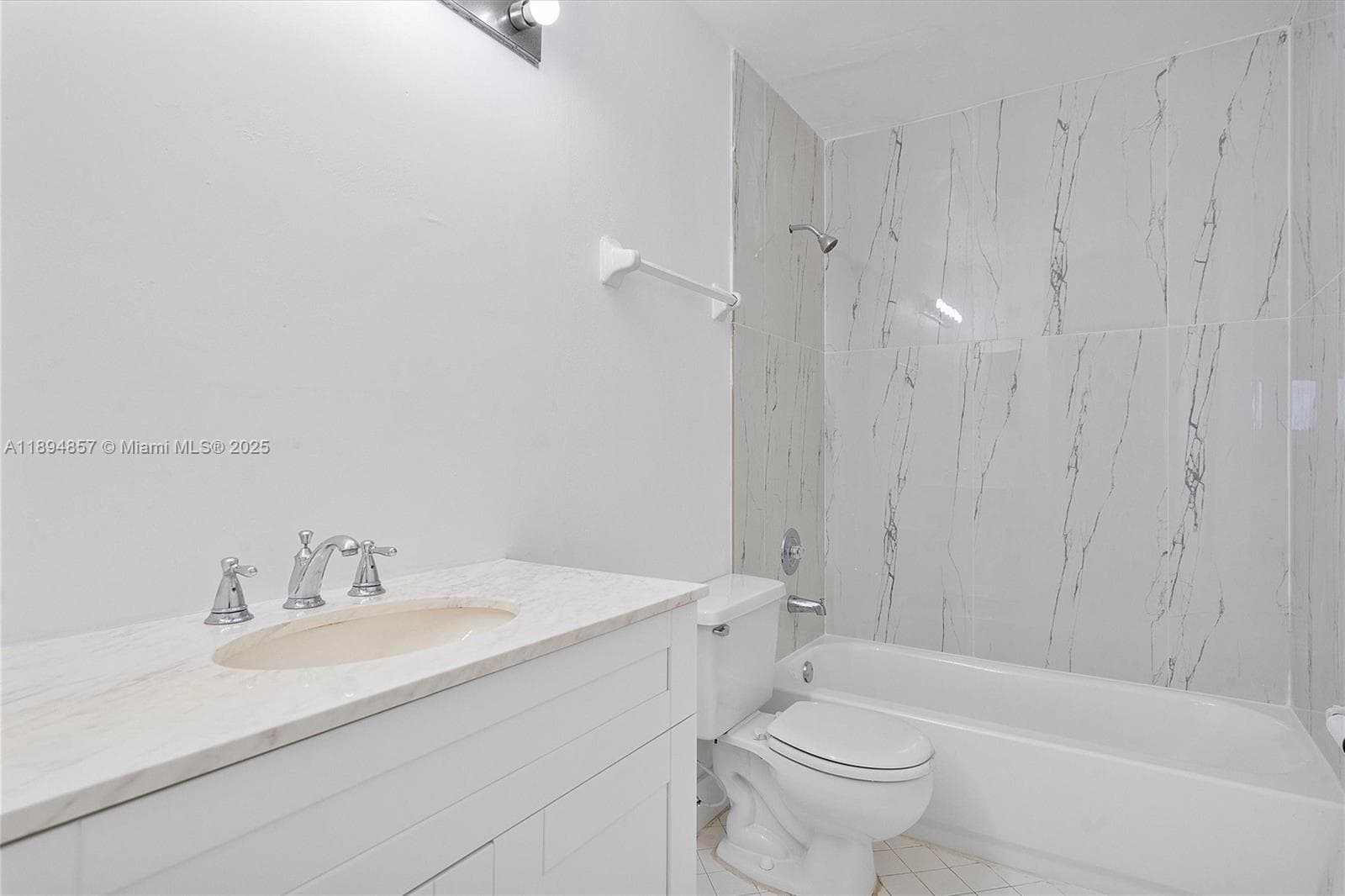 SUMMER LAKE · #103 in Oakland Park - Photo 18