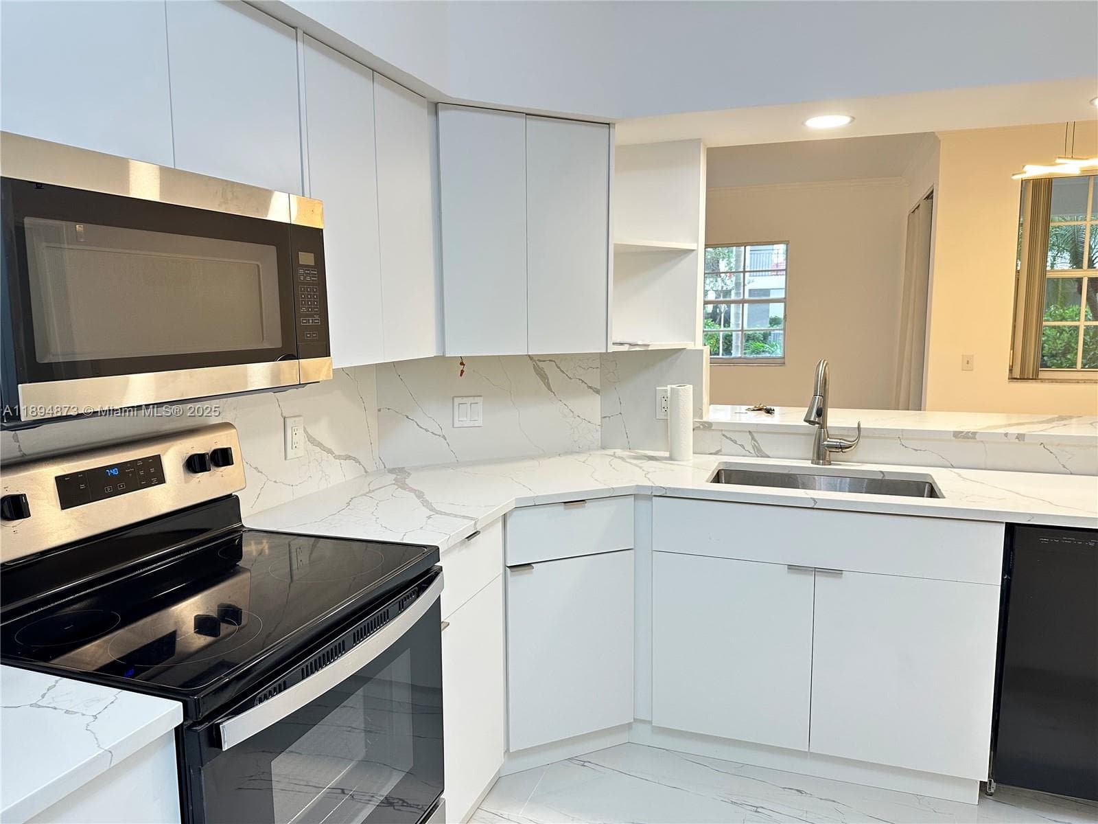 VILLAGE BY THE BAY CONDO · #12113 in Aventura - Photo 15