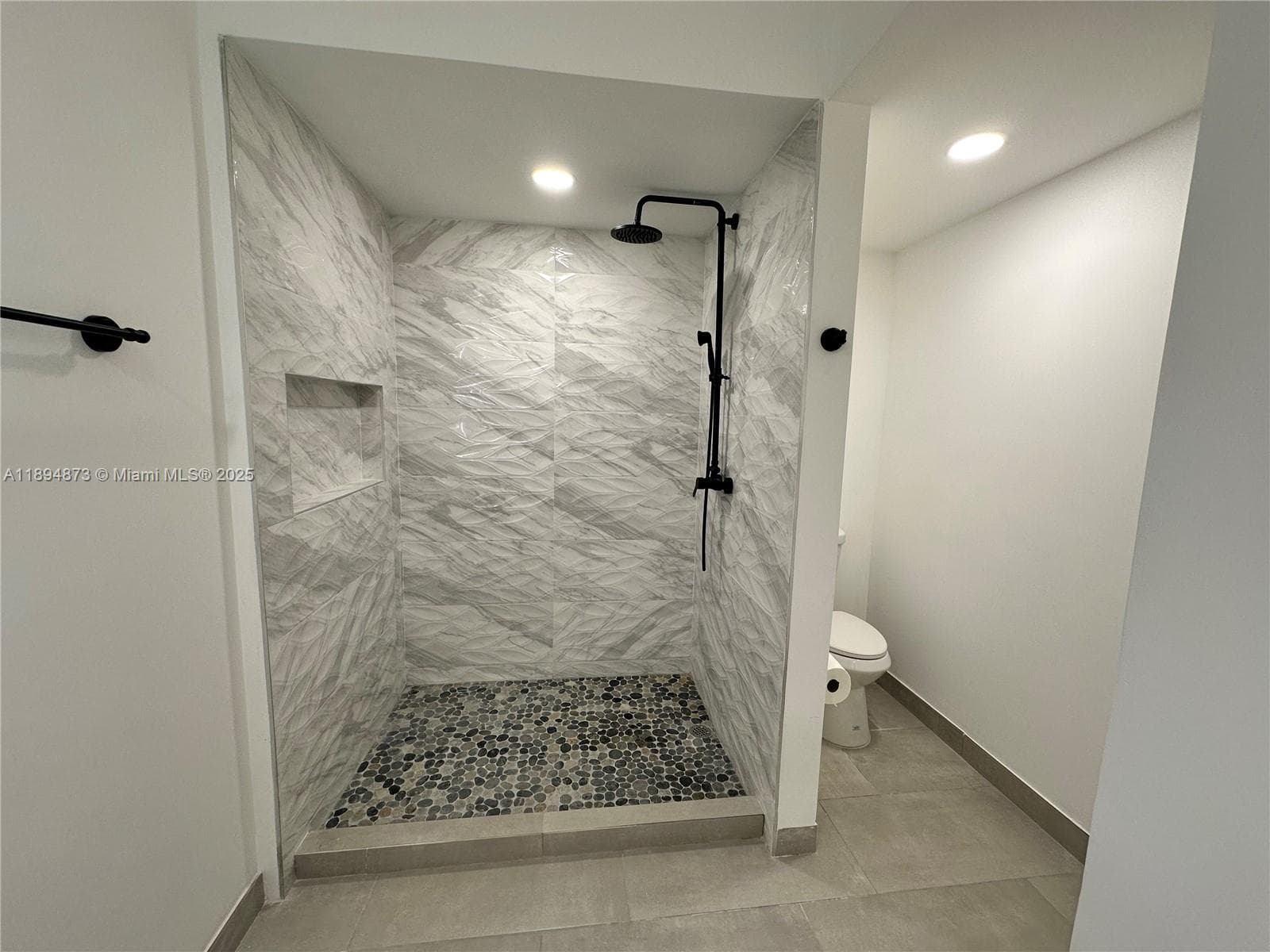 VILLAGE BY THE BAY CONDO · #12113 in Aventura - Photo 25