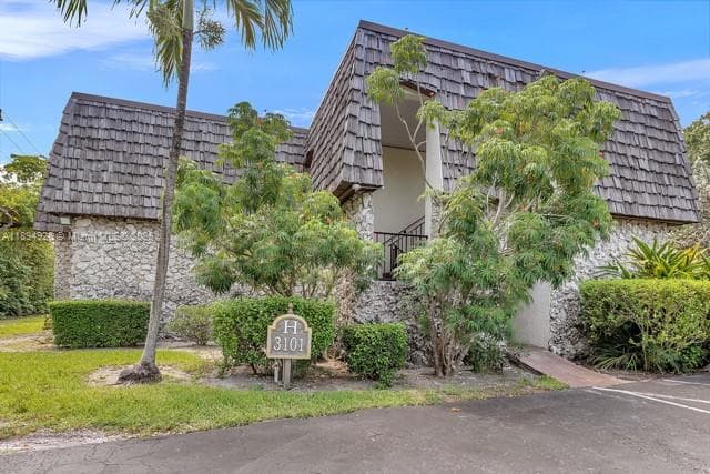 Oakland Shores Condo · #H204 in Oakland Park - Photo 2