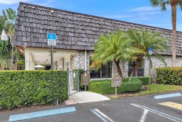 Oakland Shores Condo · #H204 in Oakland Park - Photo 15