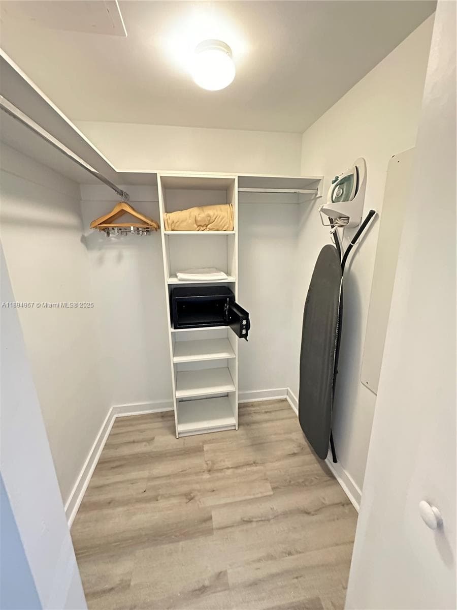 BEACHWALK CONDOMINIUM · #R1507 in Hallandale Beach - Photo 28