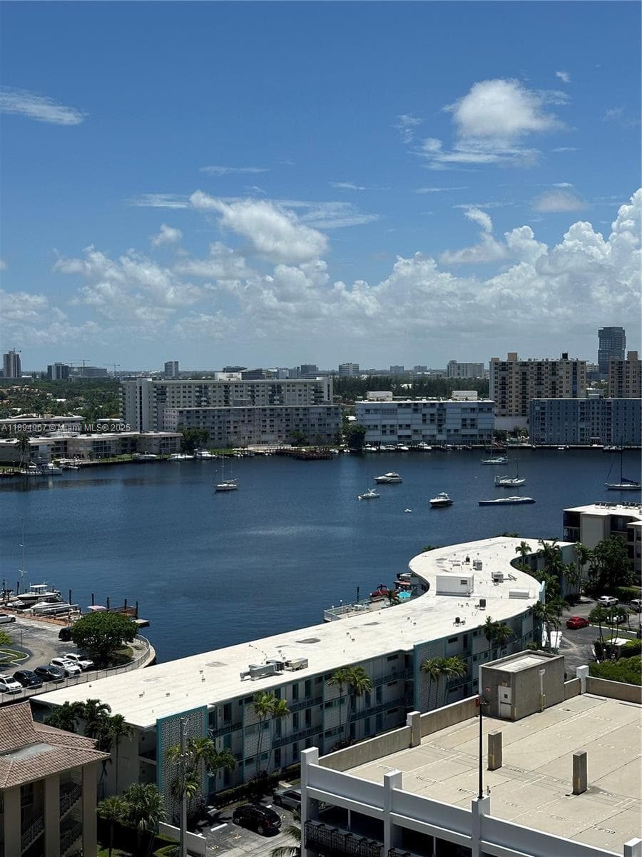 BEACHWALK CONDOMINIUM · #R1507 in Hallandale Beach - Photo 24