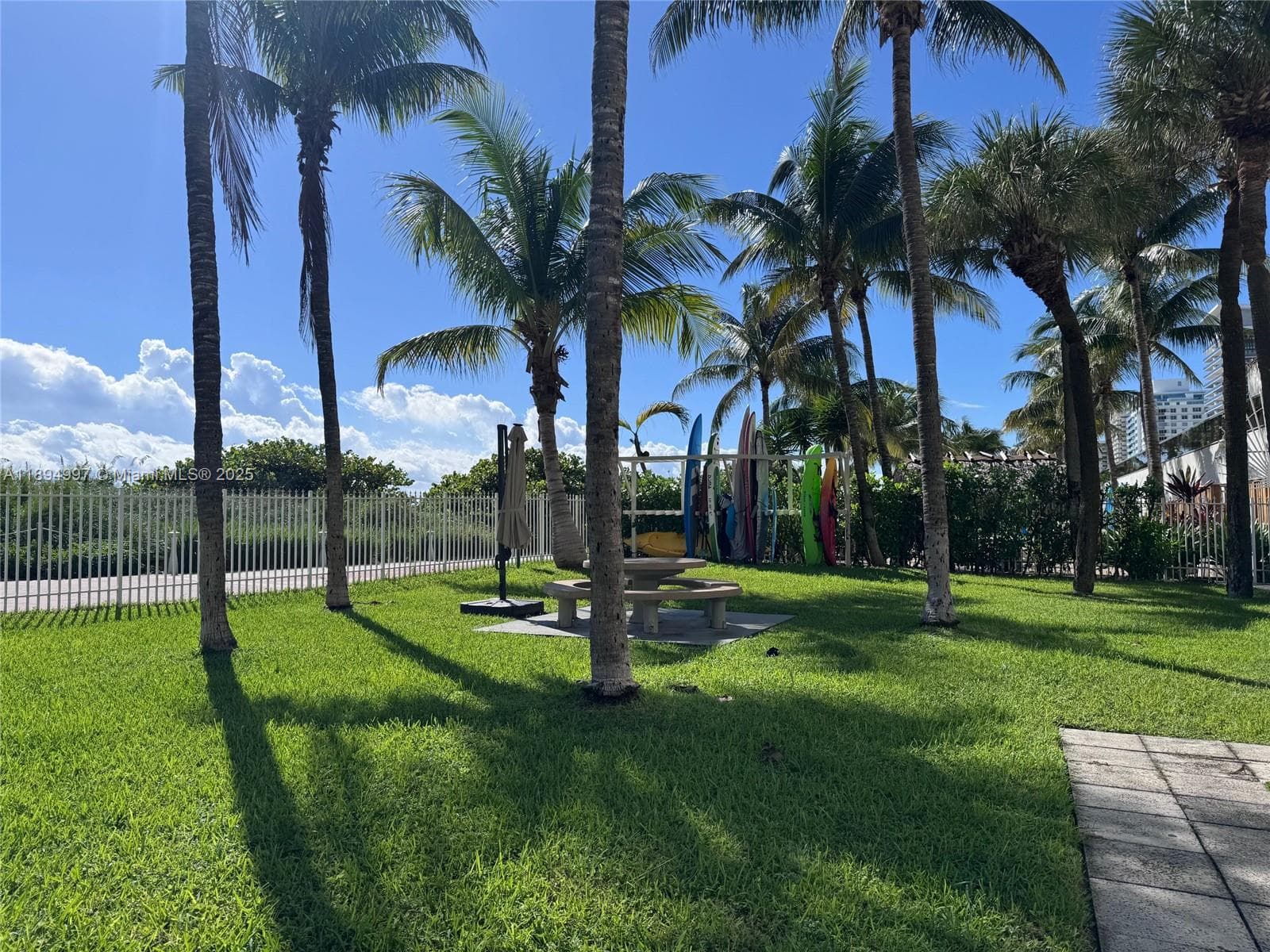 LE TRIANON CONDO · #10C in Miami Beach - Photo 32