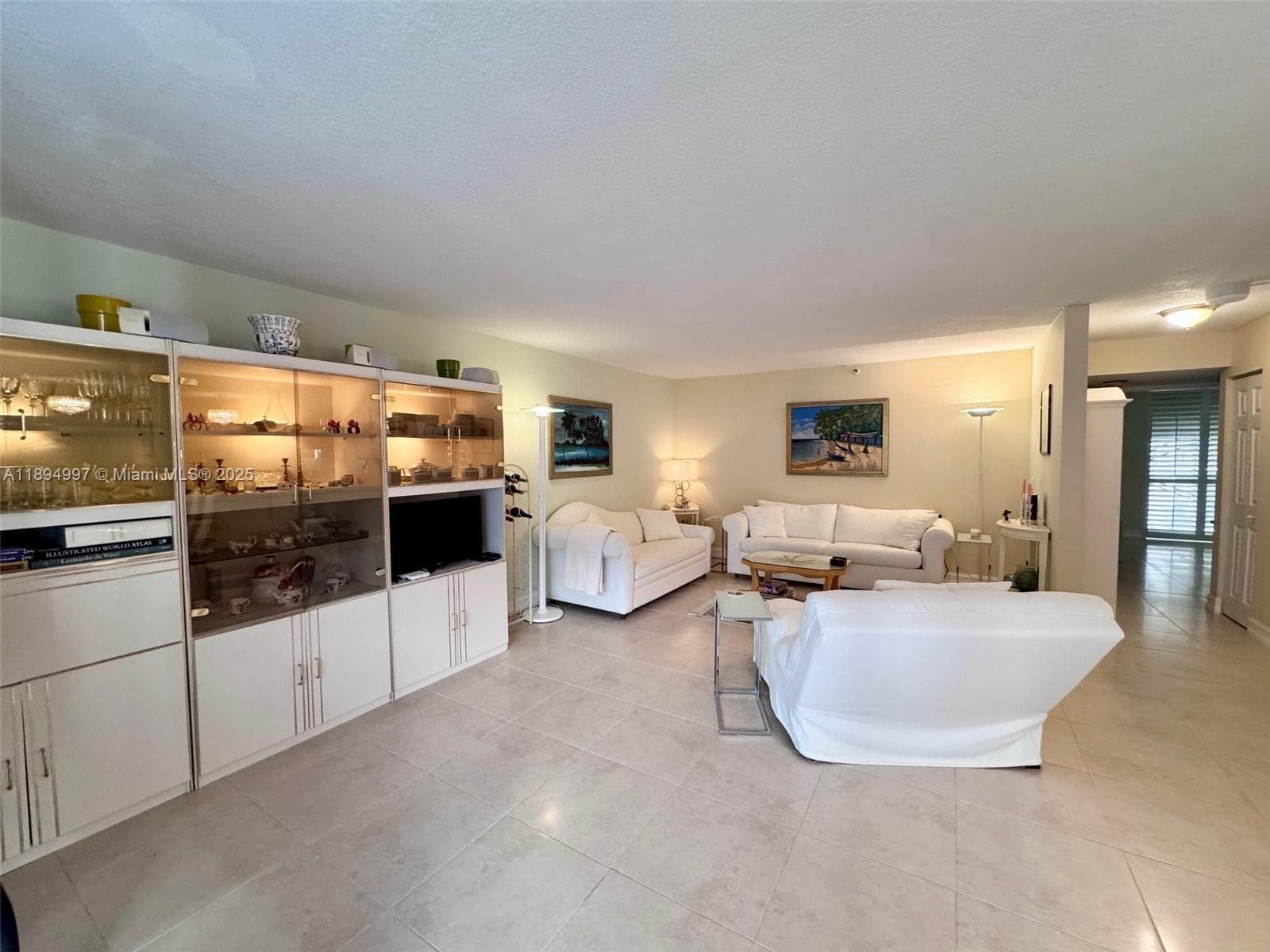 LE TRIANON CONDO · #10C in Miami Beach - Photo 9