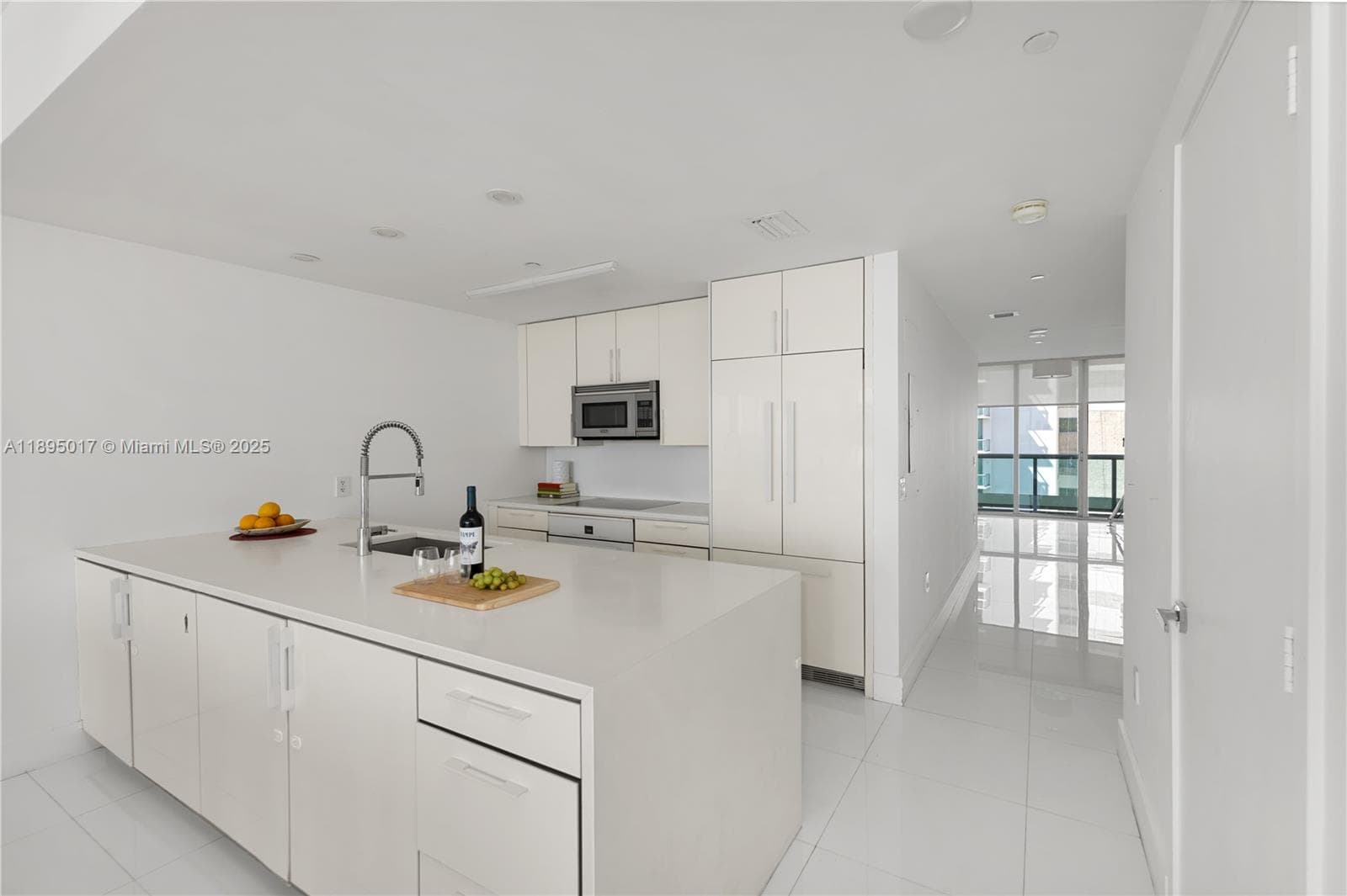 CIELO ON THE BAY CONDO · #803 in Miami Beach - Photo 10