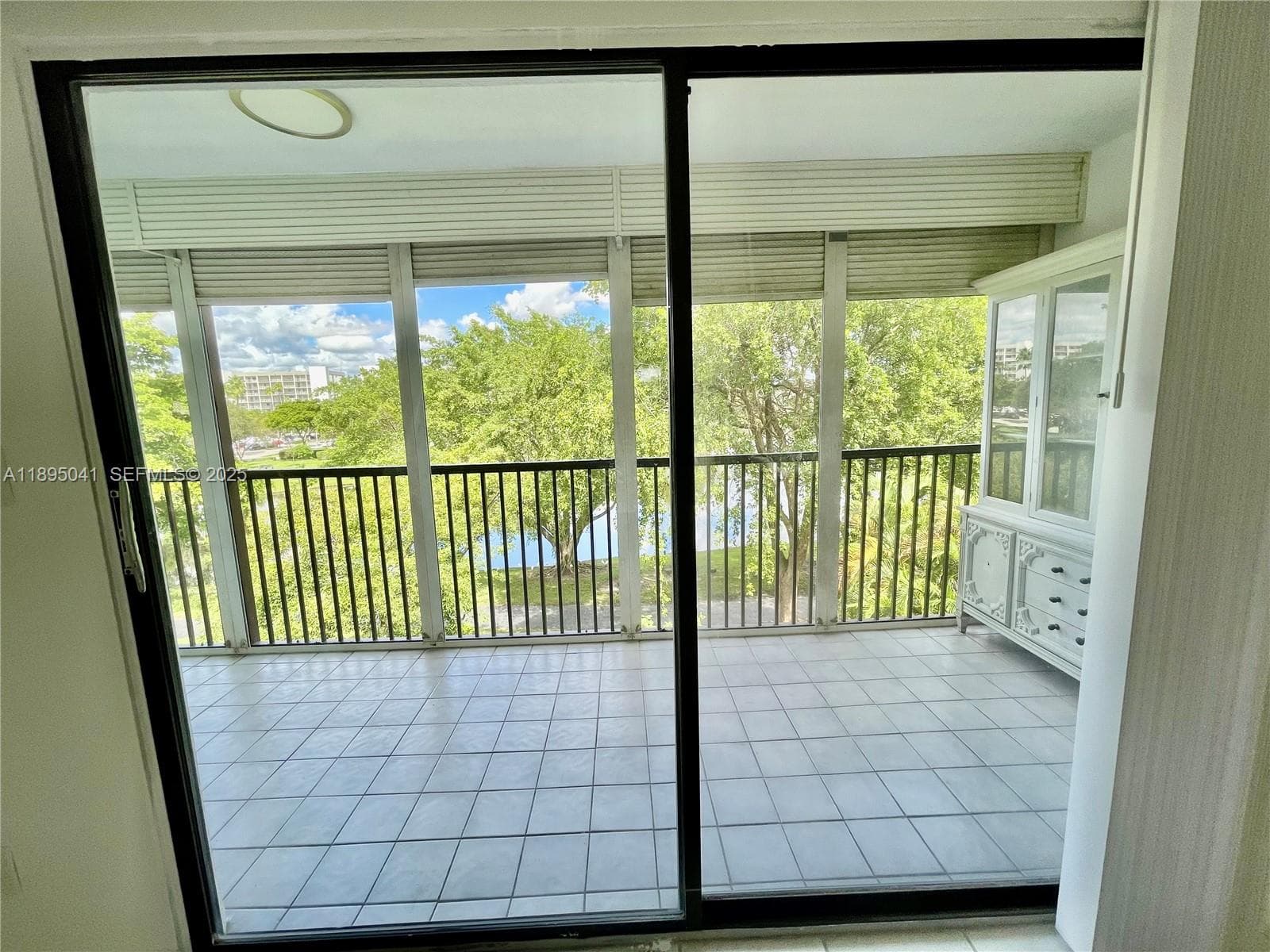 CYPRESS BEND CONDOMINIUM · #407 in Pompano Beach - Photo 13