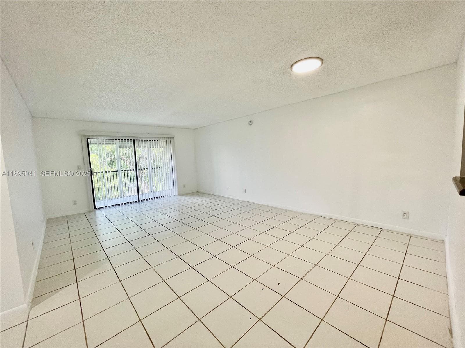 CYPRESS BEND CONDOMINIUM · #407 in Pompano Beach - Photo 12