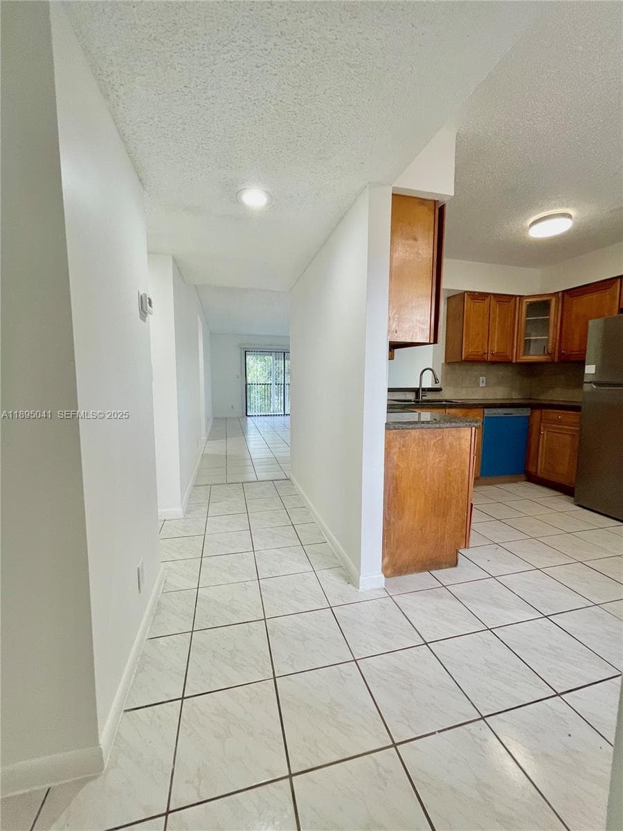 CYPRESS BEND CONDOMINIUM · #407 in Pompano Beach - Photo 9