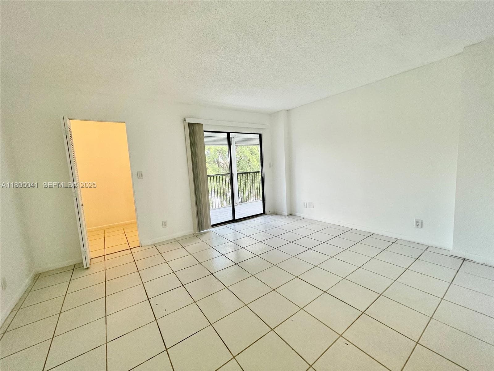 CYPRESS BEND CONDOMINIUM · #407 in Pompano Beach - Photo 18